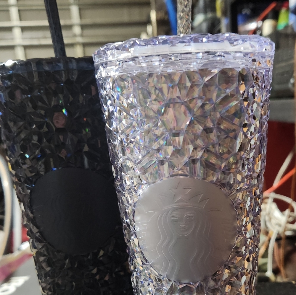 Starbucks NWT Iridescent Textured 24 Oz Tumbler